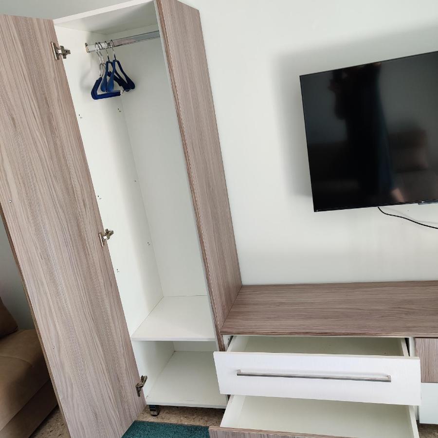 Lovely 1-Bedroom Unit @ Fabulous Location Pafos Exterior foto